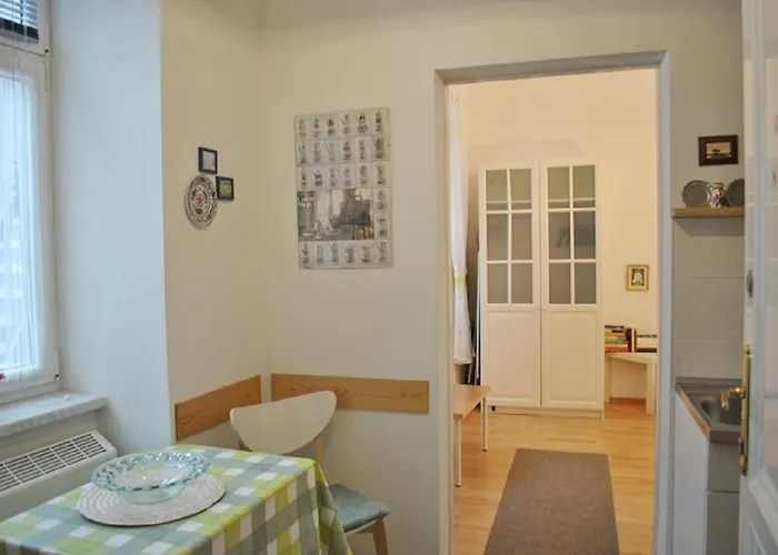 Apartment Haydnpark *