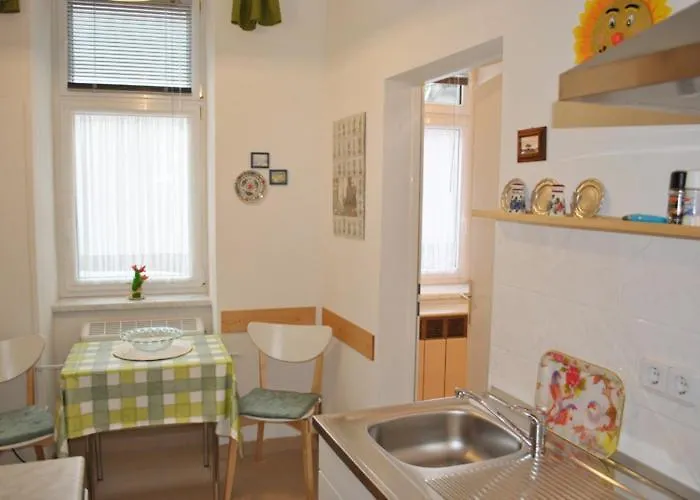 Haydnpark Apartment *